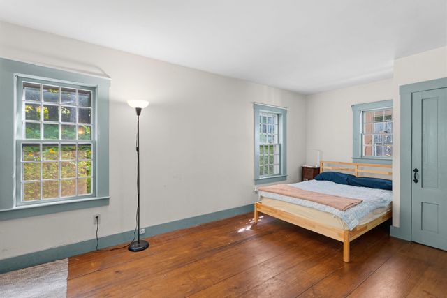6 Forest Road, Hancock, NH 03449