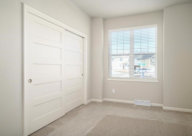 2573 Water Lily Circle, Sun Prairie, WI 53590