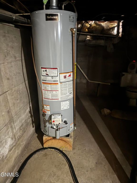 212 Pierce Street, Noonan, ND 58765 photo 13