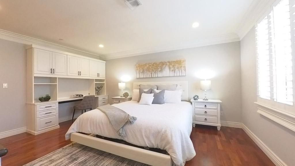 Image 10 of property listing at 1226 El Camino Real 201, Burlingame, CA 94010