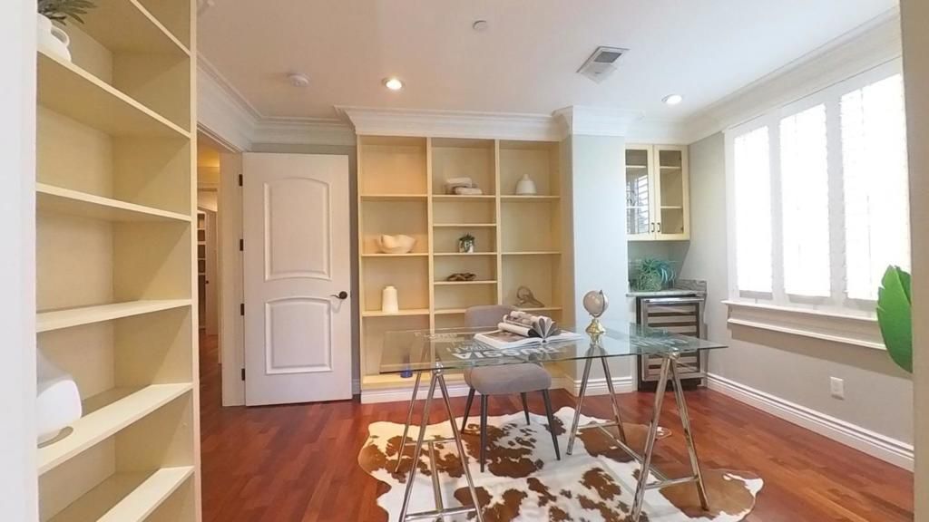 Image 16 of property listing at 1226 El Camino Real 201, Burlingame, CA 94010