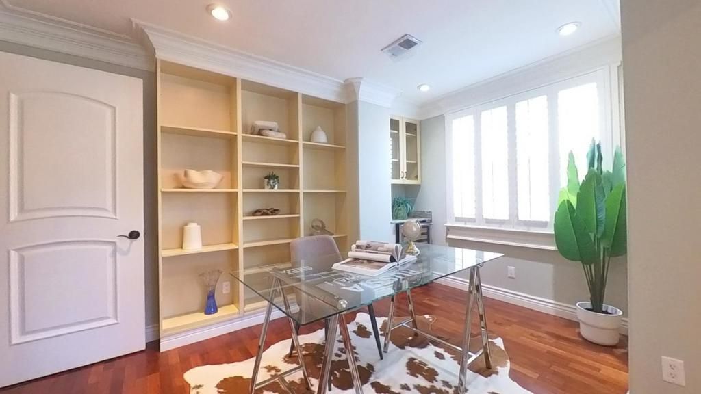 Image 17 of property listing at 1226 El Camino Real 201, Burlingame, CA 94010