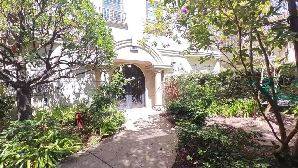 Image 21 of property listing at 1226 El Camino Real 201, Burlingame, CA 94010