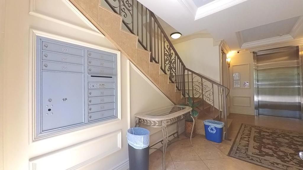 Image 22 of property listing at 1226 El Camino Real 201, Burlingame, CA 94010