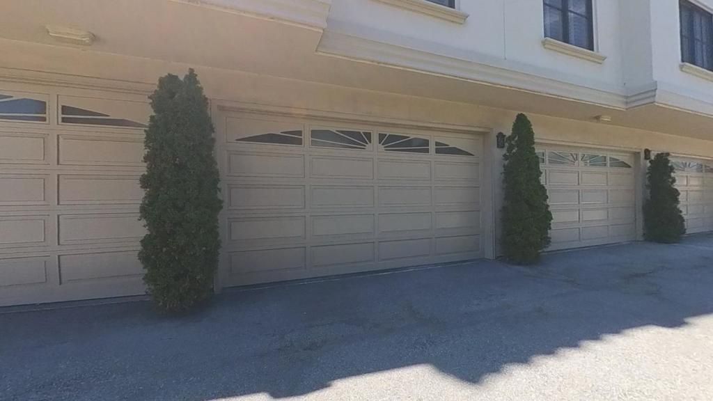 Image 23 of property listing at 1226 El Camino Real 201, Burlingame, CA 94010