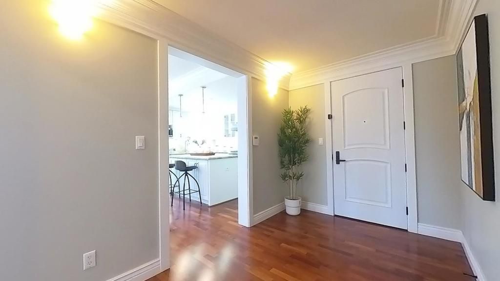 Image 3 of property listing at 1226 El Camino Real 201, Burlingame, CA 94010