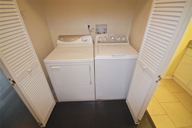 2905 ANTIQUE OAKS CIRCLE 4, Winter Park, FL 32792