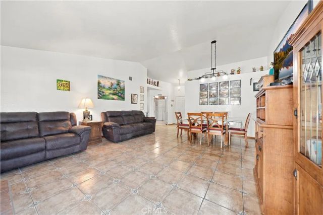 41181 Mountain Pride Drive, Murrieta, CA 92562