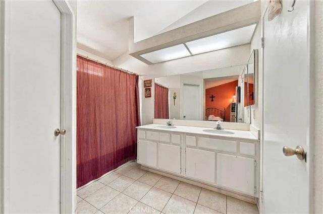 41181 Mountain Pride Drive, Murrieta, CA 92562