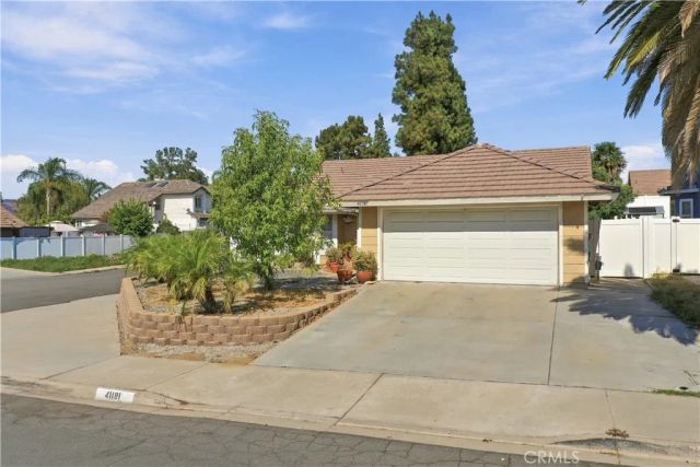 41181 Mountain Pride Drive, Murrieta, CA 92562