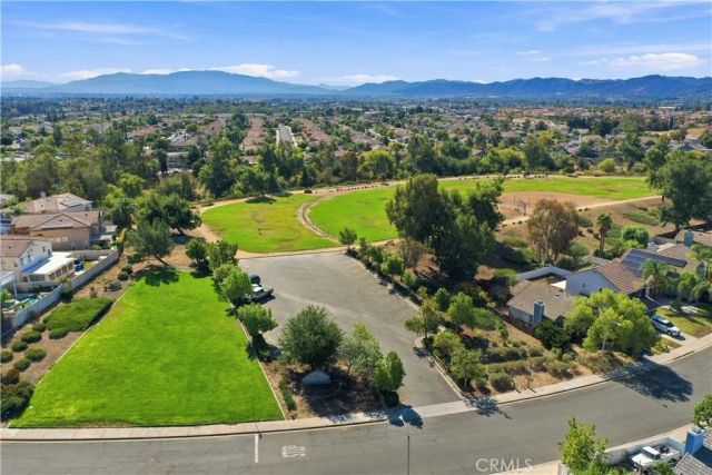 41181 Mountain Pride Drive, Murrieta, CA 92562