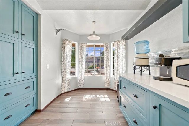 41181 Mountain Pride Drive, Murrieta, CA 92562