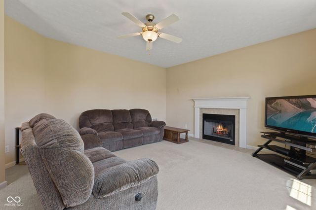 5973 Oakhaven Drive, Greenwood, IN 46142