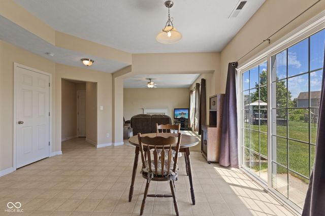 5973 Oakhaven Drive, Greenwood, IN 46142