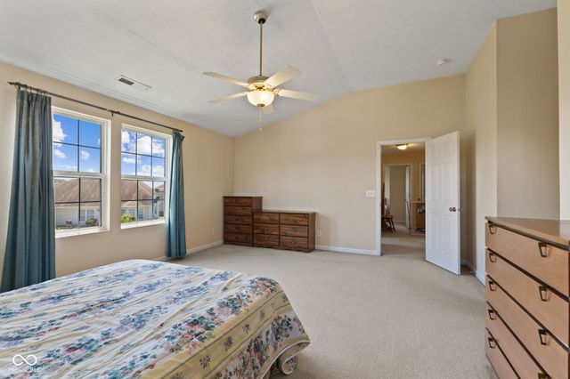 5973 Oakhaven Drive, Greenwood, IN 46142