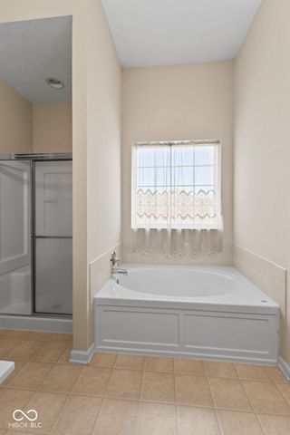 5973 Oakhaven Drive, Greenwood, IN 46142