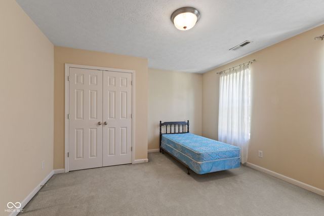 5973 Oakhaven Drive, Greenwood, IN 46142
