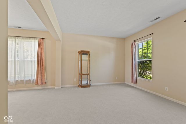 5973 Oakhaven Drive, Greenwood, IN 46142