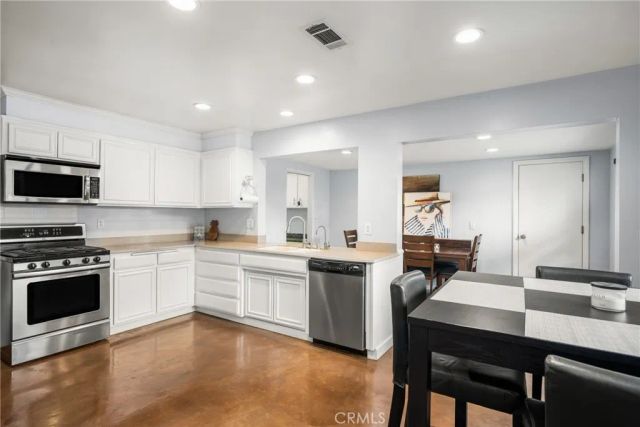 19301 Maynard Way, North Tustin, CA 92705