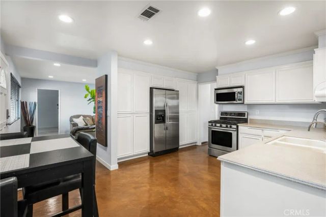 19301 Maynard Way, North Tustin, CA 92705