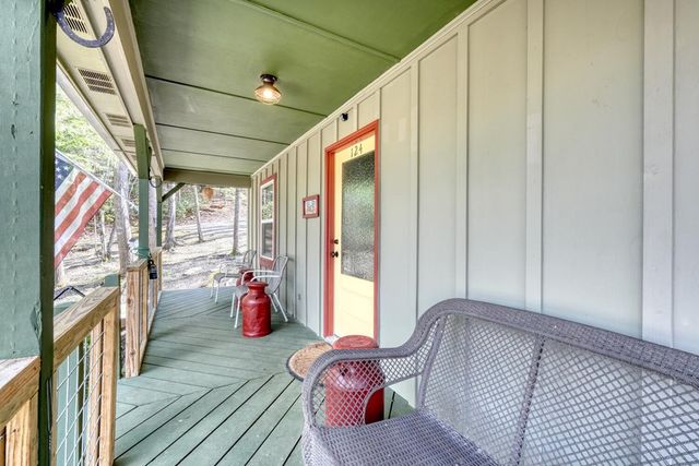 124 Cold Branch Lane, Hayesville, NC 28904