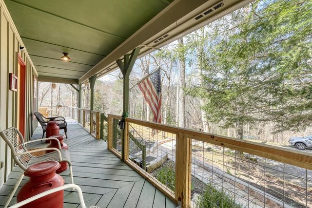 124 Cold Branch Lane, Hayesville, NC 28904