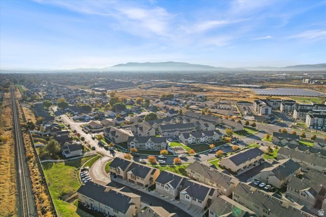 1227 N FIREFLY DR, Spanish Fork, UT 84660