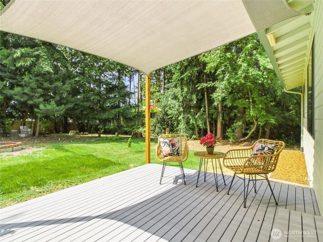 10398 Frontier Place NW, Silverdale, WA 98383