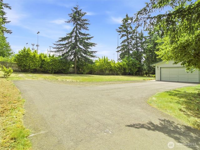 10398 Frontier Place NW, Silverdale, WA 98383