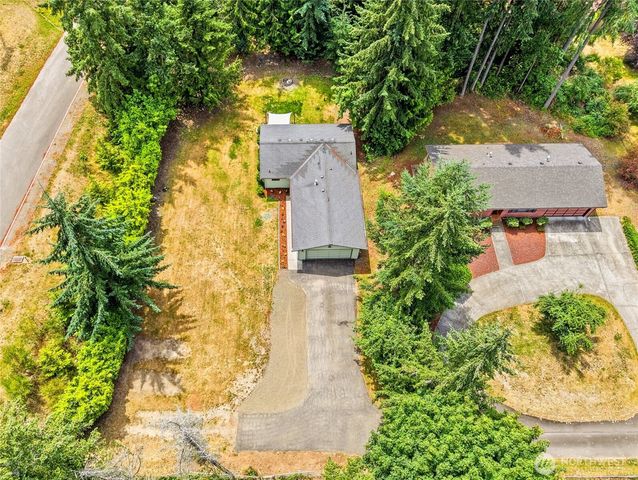 10398 Frontier Place NW, Silverdale, WA 98383