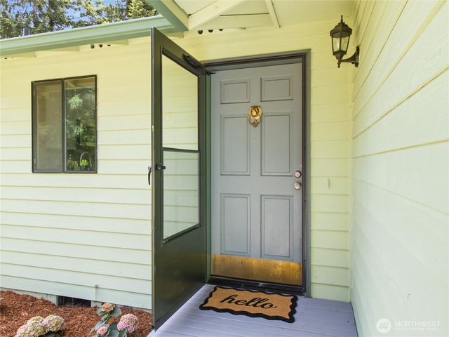 10398 Frontier Place NW, Silverdale, WA 98383