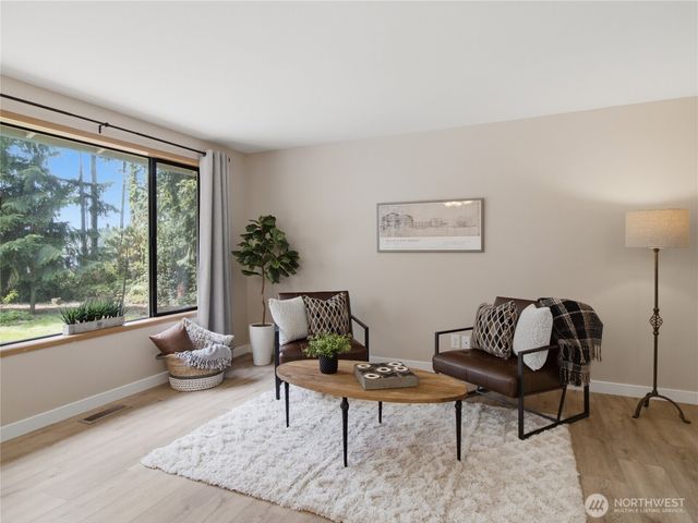 10398 Frontier Place NW, Silverdale, WA 98383