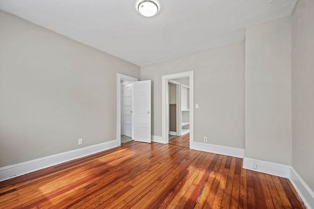 85-87 Hitchcock St, Holyoke, MA 01040
