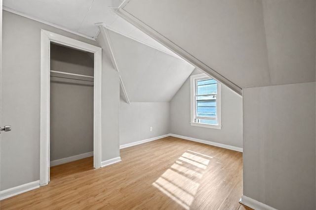85-87 Hitchcock St, Holyoke, MA 01040