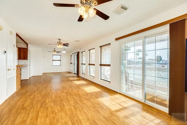 16515 Bahama Way, Jamaica Beach, TX 77554