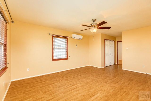 16515 Bahama Way, Jamaica Beach, TX 77554