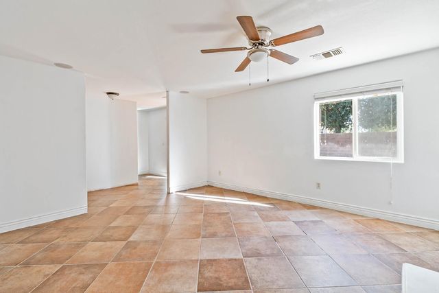 3292 N Wheeler Avenue, Fresno, CA 93722