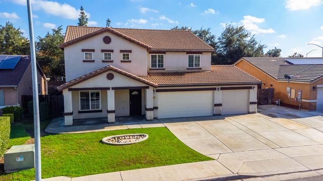 3292 N Wheeler Avenue, Fresno, CA 93722