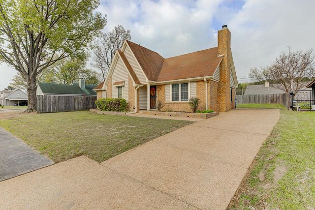 4765 BARKSHIRE DR, Memphis, TN 38141