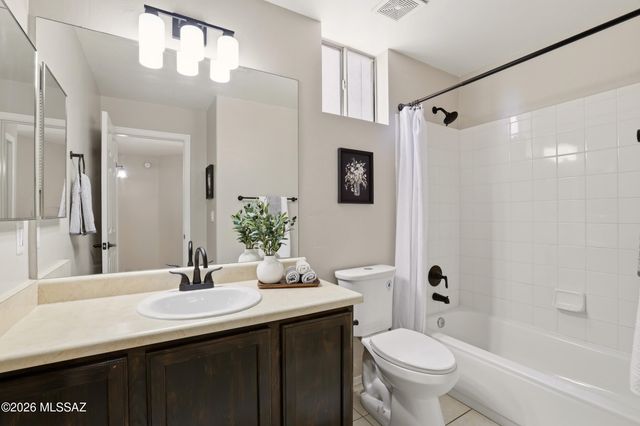 7740 S Lions Spring Way, Tucson, AZ 85747
