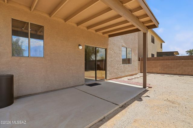 7740 S Lions Spring Way, Tucson, AZ 85747