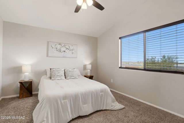 7740 S Lions Spring Way, Tucson, AZ 85747