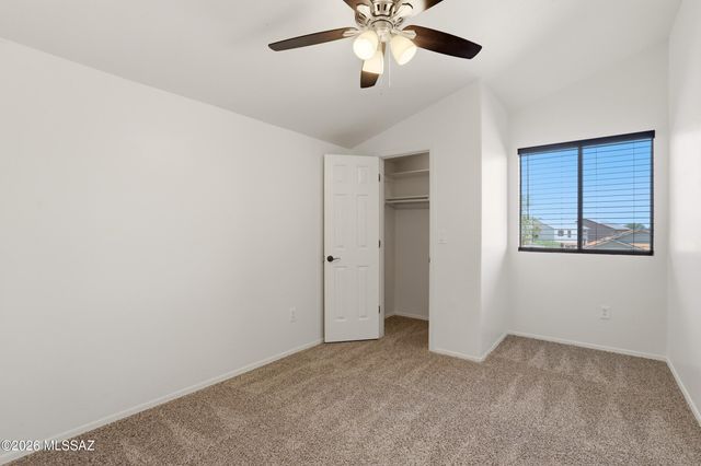 7740 S Lions Spring Way, Tucson, AZ 85747