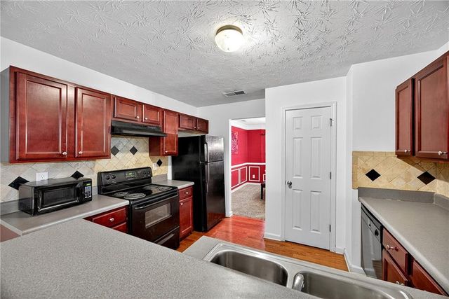 2430 Napa Valley Drive, Villa Rica, GA 30180