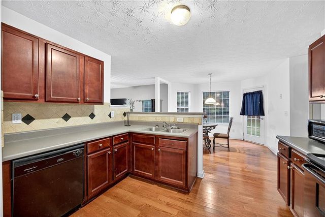 2430 Napa Valley Drive, Villa Rica, GA 30180