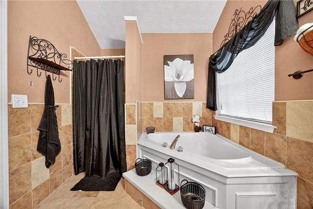 2430 Napa Valley Drive, Villa Rica, GA 30180