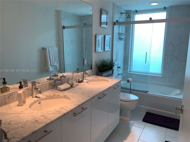 950 BRICKELL BAY DRIVE 1900, Miami, FL 33131