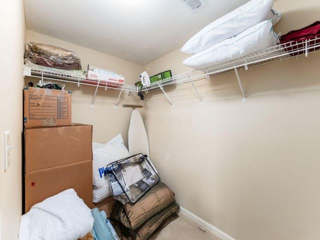 7450 Deer Valley Crossing, Powell, OH 43065