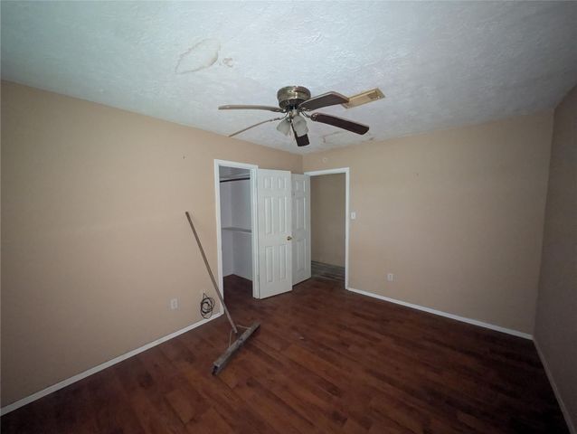 11623 W Bellfort Avenue, Houston, TX 77099