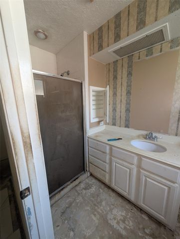 11623 W Bellfort Avenue, Houston, TX 77099